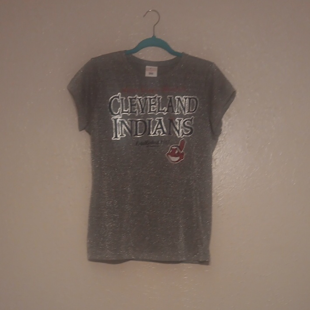 Cleveland Indians Youth (XL) Gray T-Shirt (New W/O tags)